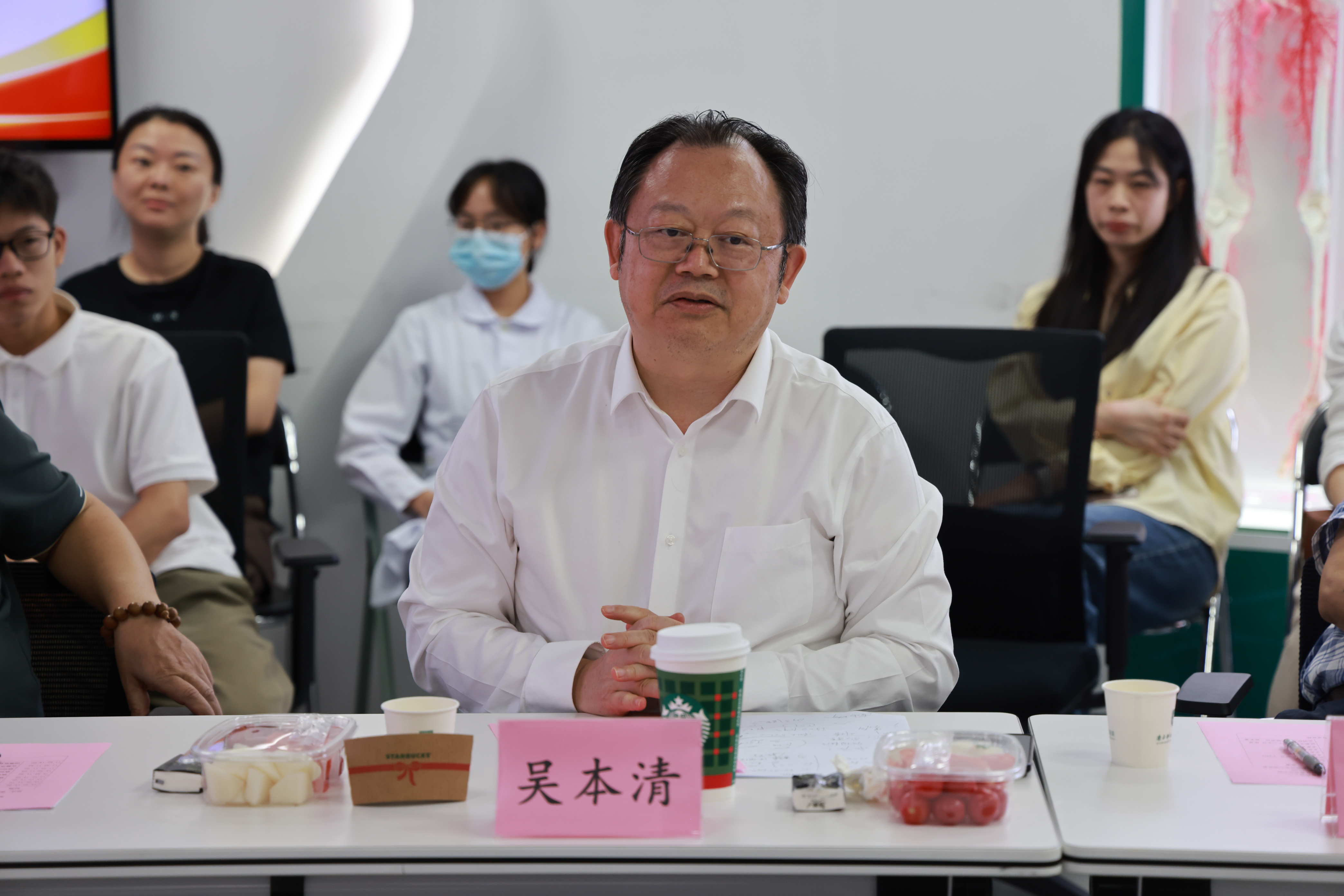 3acc101d-9aaf-43b2-a82c-82af4ce28b37